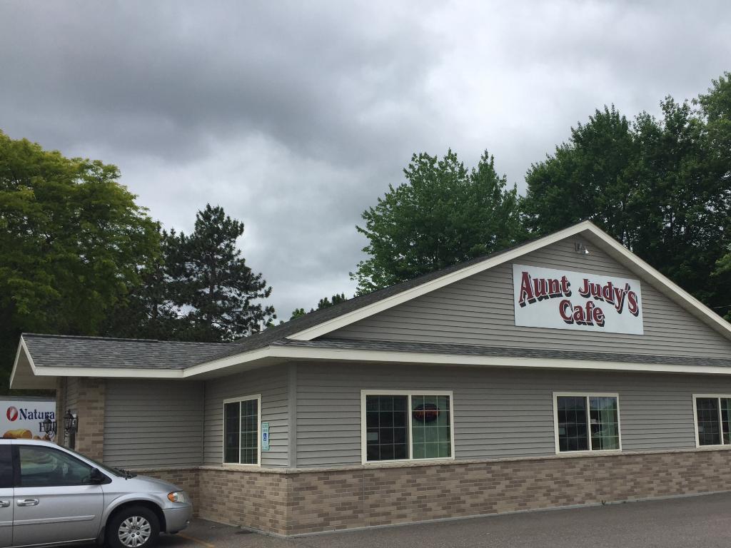 Aunt Judy`s Cafe