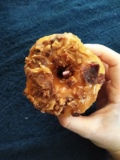 Nanee`s Donut Hole