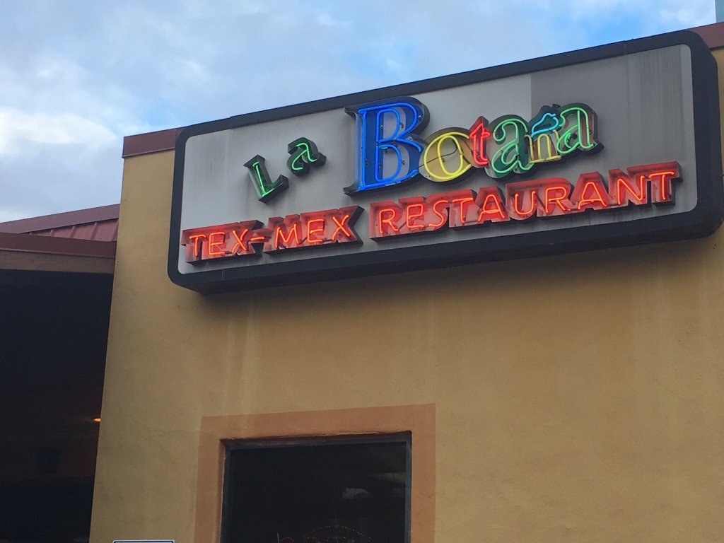 La Botana Tex Mex Restaurant