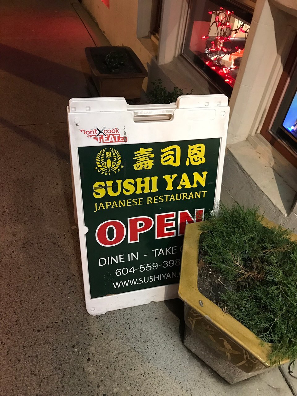 Sushi Yan Restaurant